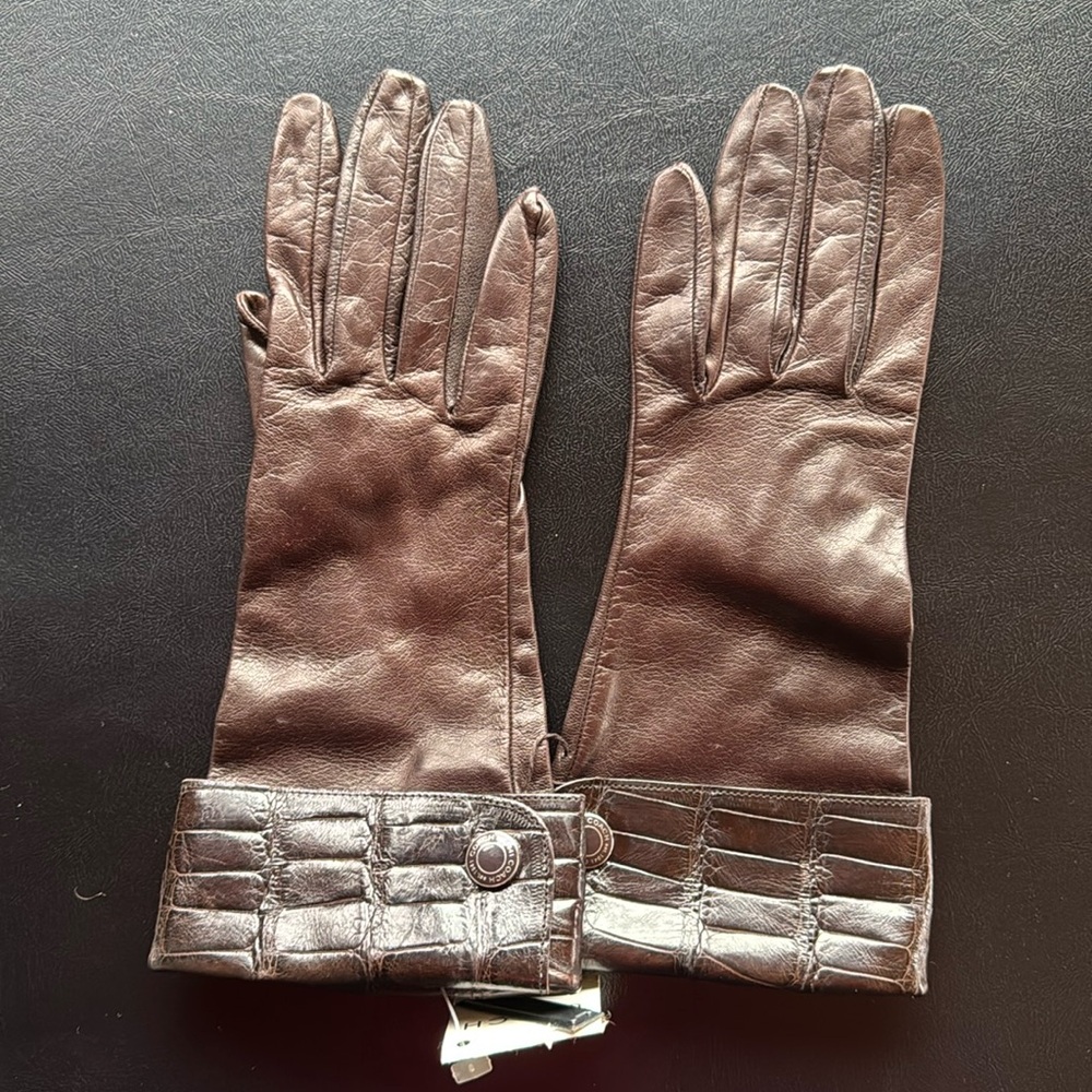 COACH RaRe 🐊 genuine alligator leather gloves  NEW $650